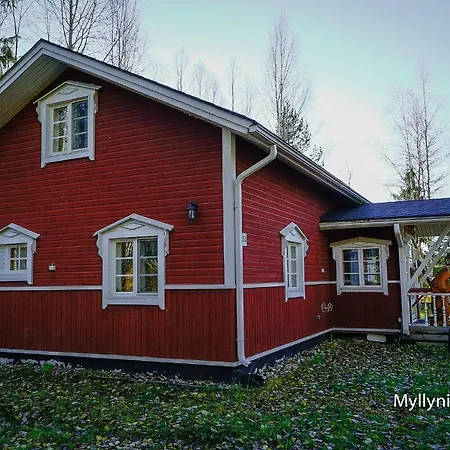 Myllyniitty Loghouse * Rovaniemi