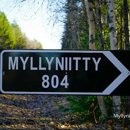Villa Myllyniitty Loghouse