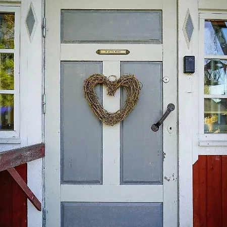 Myllyniitty Loghouse * Rovaniemi