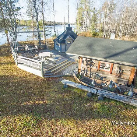 Myllyniitty Loghouse
